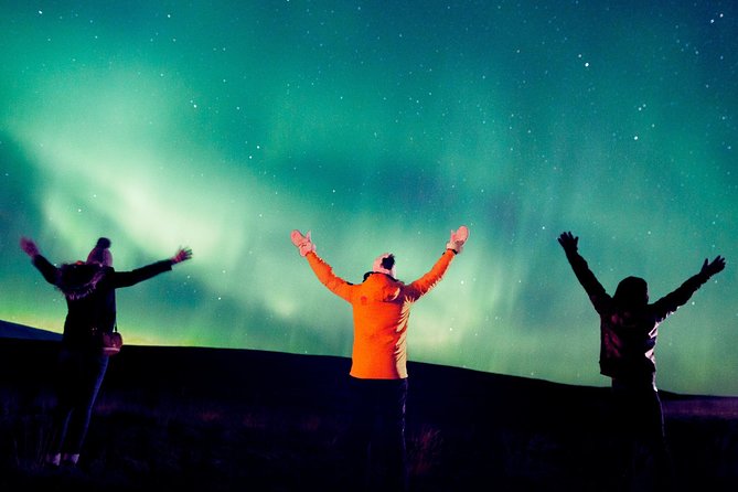 Northern Lights Small Group Tour from Reykjavik with Free Photos - Leaving Reykjavik for the Reykjanes Peninsula