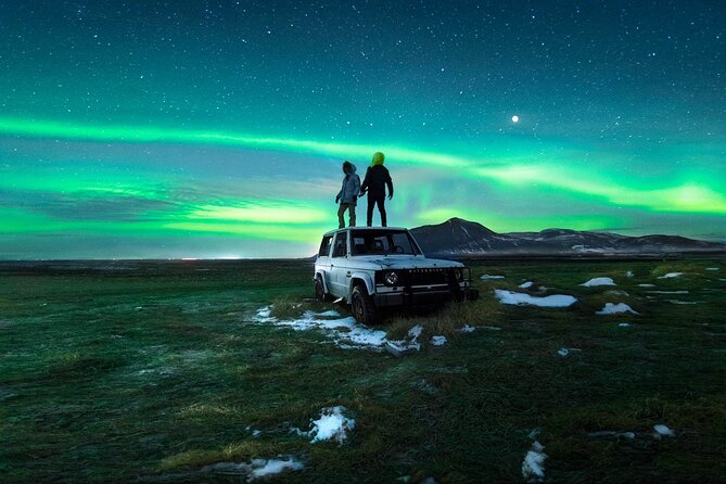 Northern Lights Small-Group Tour with Free Photos & Hot Chocolate - Key points before you book