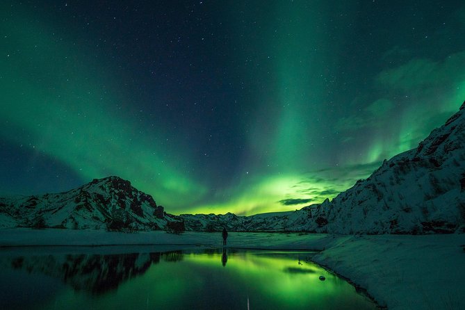Northern Lights Small-Group Tour with Hot Chocolate & Photos - Who will enjoy this more than a big coach tour