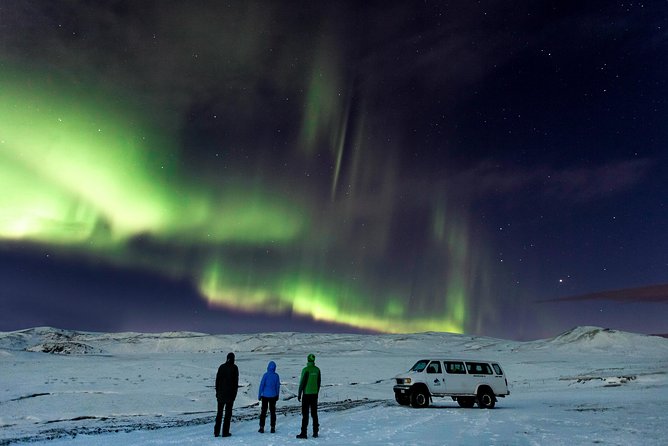 Northern Lights Tour from Reykjavik in a Super Jeep - The photography service is a real advantage
