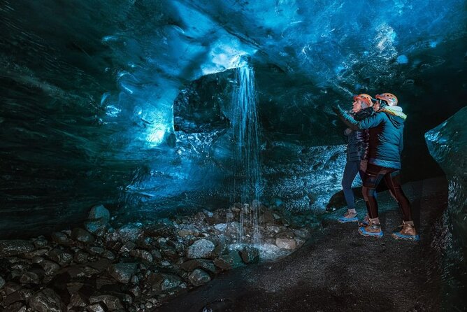 Premium Ice Cave Tour Vatnajokull Iceland - What the guide adds inside the cave
