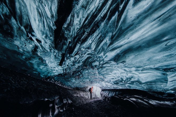 Private 2-Day Glacier Lagoon, Ice Cave and Northern Lights - Jökulsárlón: Iceland’s most memorable water stop
