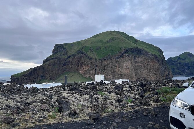 PRIVATE 2-Hours Tour - Westman Islands with a local in a BMW X5 - Who will enjoy this private island tour