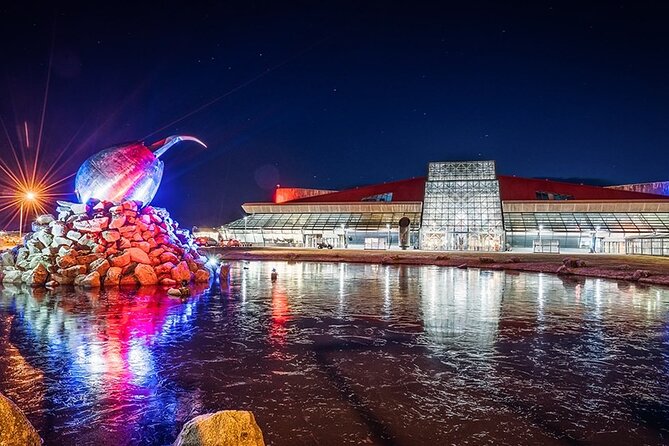 Private Airport Transfer from Reykjavik to Keflavik Int. Airport - Group size changes the value
