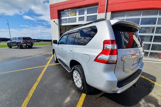 Private Airport Transfer (one way) - The airport arrival from Keflavik to Reykjavik