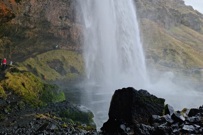 Private day Tour at Black Sand Beach and South Coast Iceland - Solheimajokull: a short walk toward retreating ice