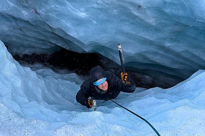 Private Extreme Encounter w/ ropes on Sólheimajökull Glacier - Arriving at Sólheimajökull parking lot