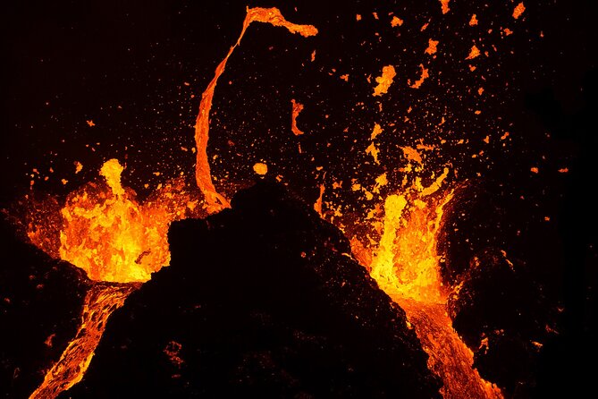 Private Full-Day Tour to Geldingadalir Active volcano from Reykjavik - The 1 to 1.5 hour hike each way