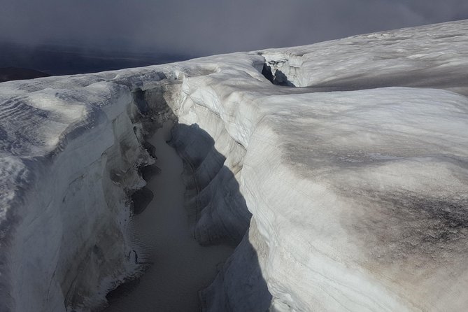 Private Glacier Hike on Sólheimajökull - A three-hour walk across ice