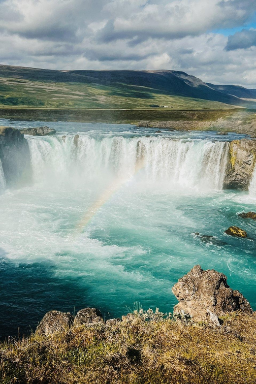 PRIVATE Godafoss Waterfall, Myvatn and Baths - Skútustaðagígar and the strange shape of volcanic water