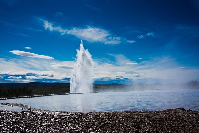 Private Golden Circle Classic Tour from Reykjavik - Thingvellir: where Iceland opens along a rift