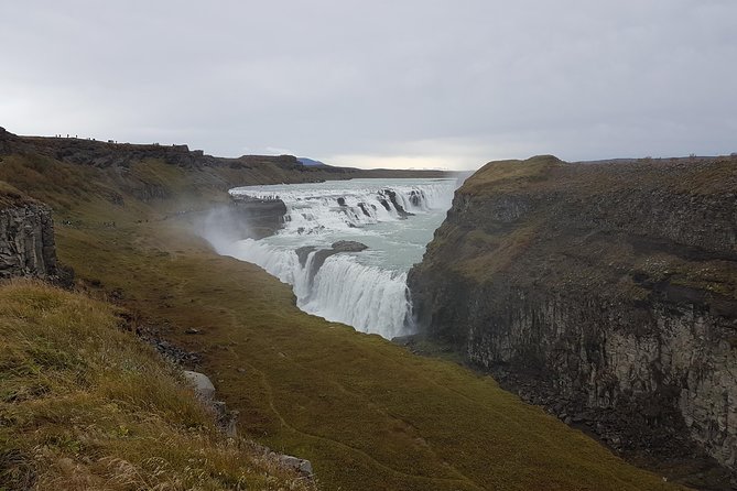 Private Golden Circle Thingvellir,Geysir,Gullfoss,Fridheimar - Secret Lagoon: A Warm Optional Finish