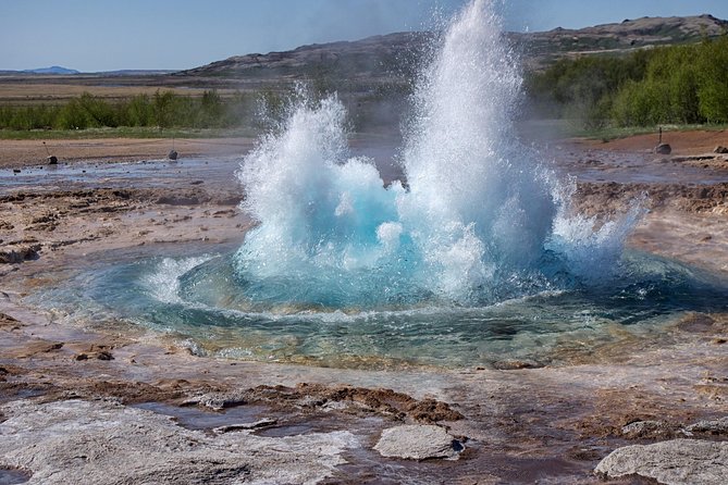 Private Golden Circle Tour from Reykjavik - Þingvellir connects geology with Icelandic government