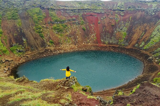 Private Golden Circle Tour in Iceland With 5+ Attractions - The vehicle, pickup, and pace