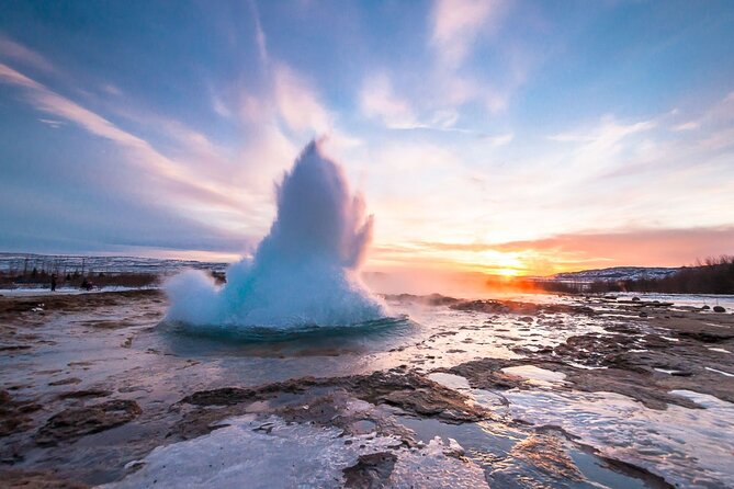 Private Golden Circle with Photographer, Lunch & Secret Lagoon - Friðheimar brings tomato soup and Icelandic horses