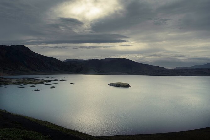 Private Hiking Tour in the Landmannalaugar - Sigöldugljúfur and the waterfall-filled return