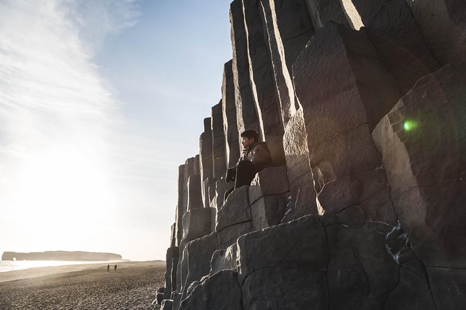 Private Jökulsárlón Glacier Lagoon 2 Day Tour & Glacier Hike - Fellsfjara and the first sight of ice on black sand