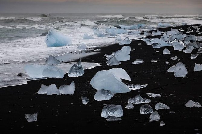 Private Jökulsárlón - Glacier Lagoon - Systrafoss: a brief first stop