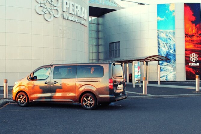 Private Keflavik Airport Transfer (Round trip) - Who should book this transfer?