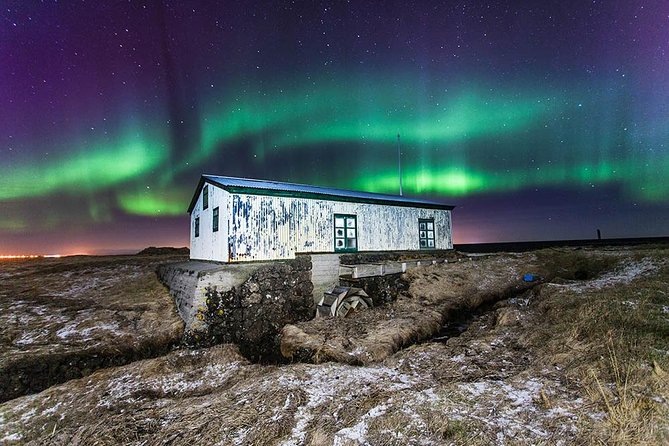 Private Northern Lights Adventure With Lobster Dinner - Why the private format matters for aurora hunting