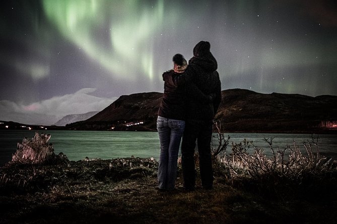 Private Northern lights with photographs - Pickup, timing, and the cold-weather reality