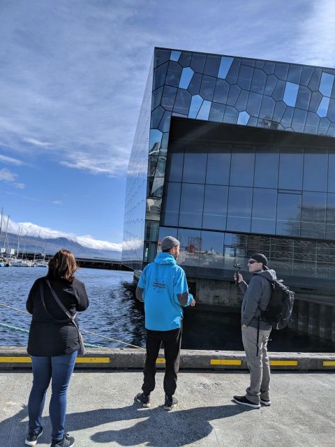 Private Reykjavik City & Food Walking Tour - The final hour: lunch or dinner with your guide