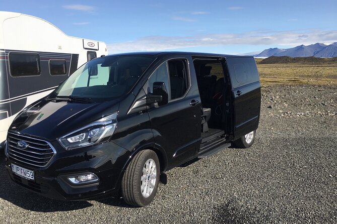 Private Reykjavík Round Trip Airport Transfer - The ride into Reykjavík in a private vehicle