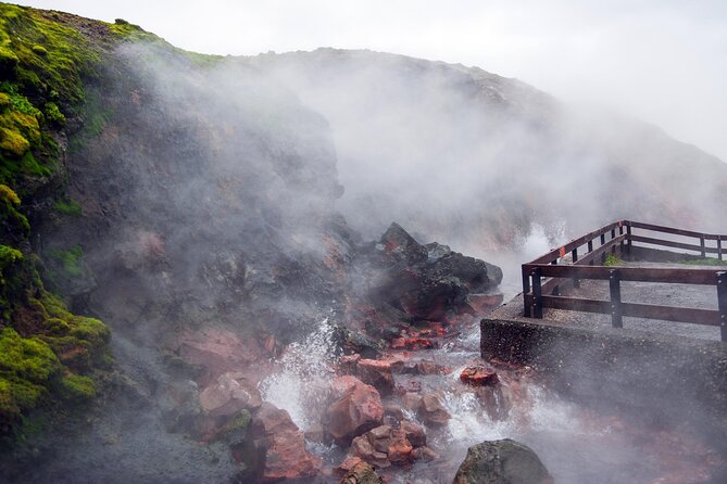 Private Silver Circle Saga Geopark Tour - The Old Hvítá Bridge and a 97°C Hot Spring