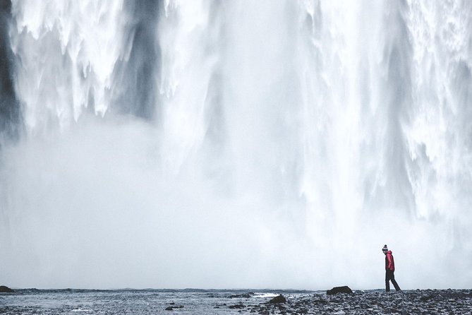Private South Coast Fire and Ice: Glacier viewpoint & Lava Show - Starting at Skogafoss, one of Iceland’s great waterfalls