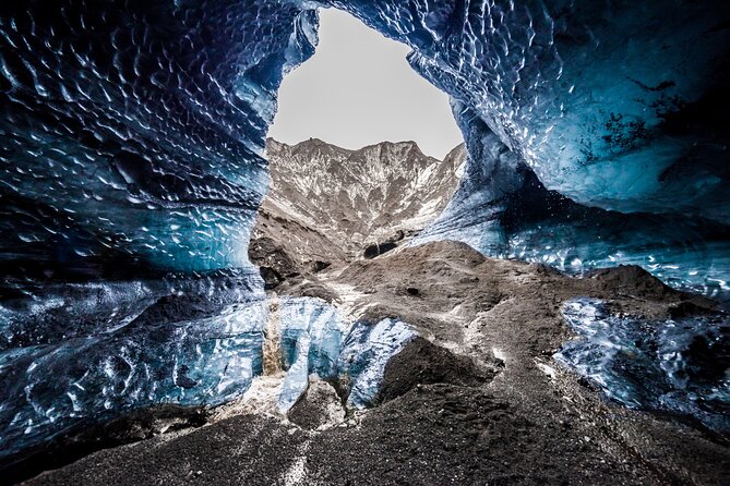 Private South Coast & Katla Ice Cave Tour in Iceland - Seljalandsfoss: walking behind the falling water