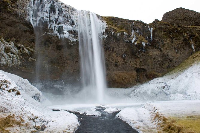 Private South Coast Tour from Reykjavik - Seljalandsfoss: walking behind a wall of water