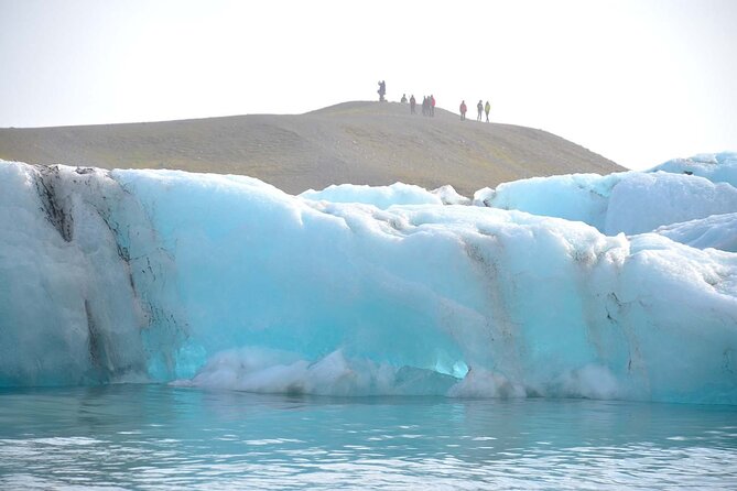 Private South Coast Tour to Jökulsárlón Glacier Lagoon - Dyrhólaey and Reynisfjara: Dramatic Coast, Real Danger