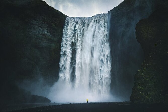 Private South Coast tour with Glacier walk - Seljalandsfoss: a waterfall you can enter