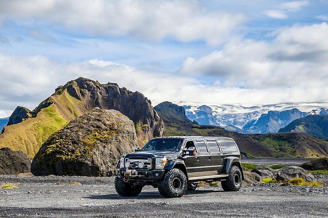 Private Thorsmork Super Jeep Tour - Stakkholtsgjá Takes You Into a Narrow Gorge