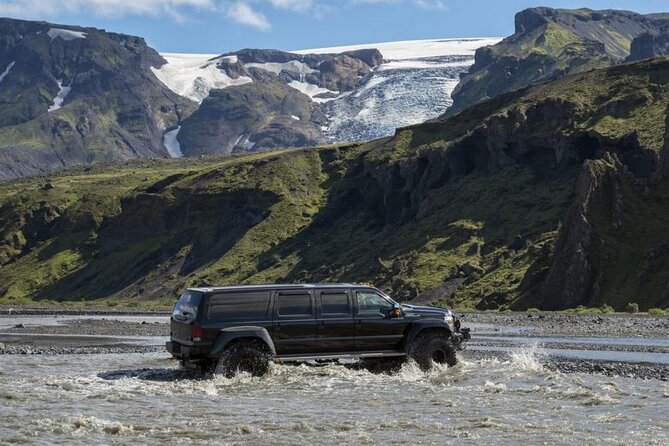 Private Þórsmörk (Thor's walley) and Waterfalls Tour - Gljúfrabúi: a short walk into the gorge