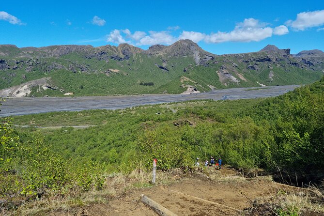 Private Tour to þórsmörk glaciers and waterfalls - Why Þórsmörk is best reached by a private jeep