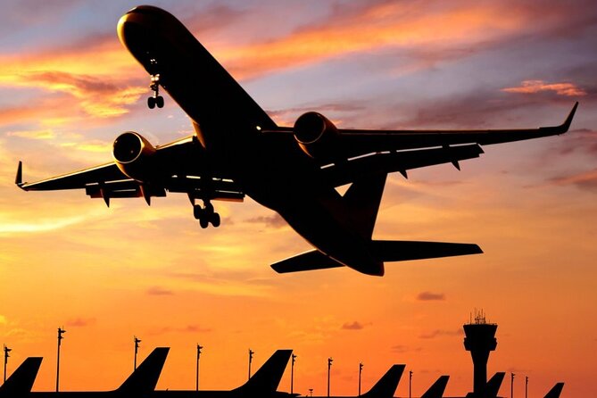 Private Transfer from/to Keflavik Airport (KEF) - Why Private Pickup Helps at Keflavik