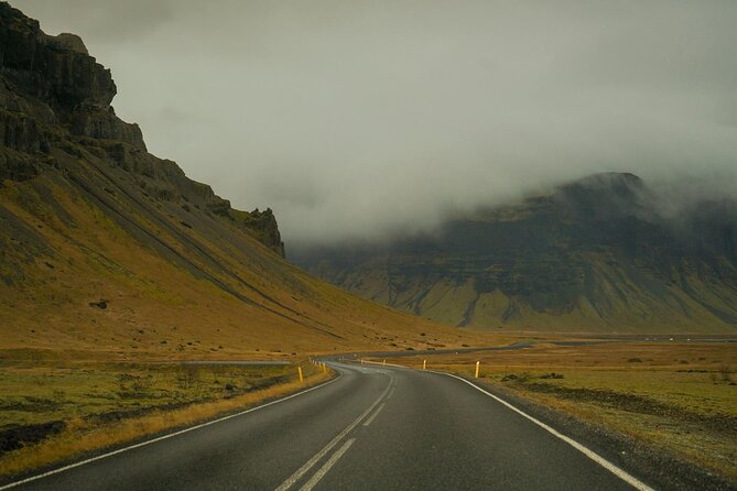Private Transfer Keflavik Airport To Reykjavik Pick or Drop - The Keflavik Airport Pickup