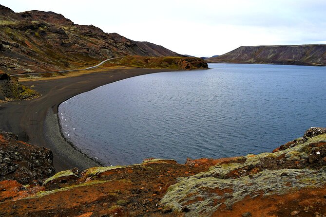 Private Transfer Reykjavik to Keflavik Airport - What the 45-minute ride is like