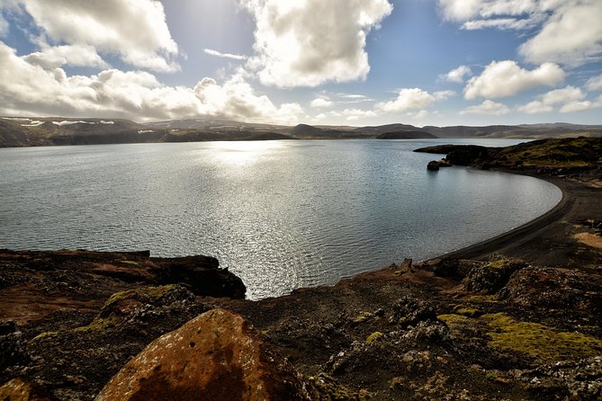 Reykjanes Geopark Small-Group Tour with Airport Transfer - Gunnuhver, a hot spring with a local ghost story