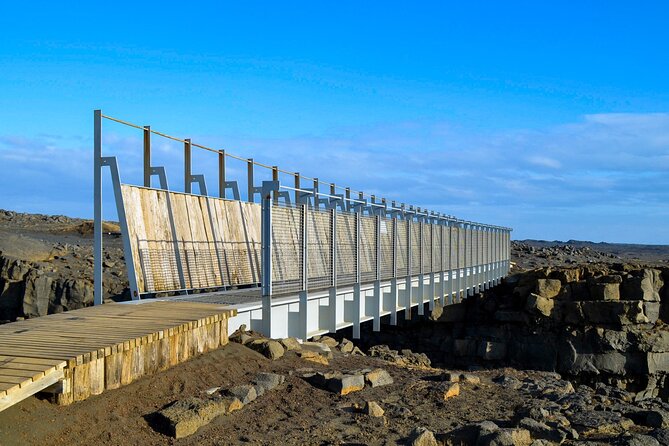 Reykjanes Peninsula: Volcanos & Blue Lagoon Self-Guided Tour - Blue Lagoon: geothermal context without an entry ticket