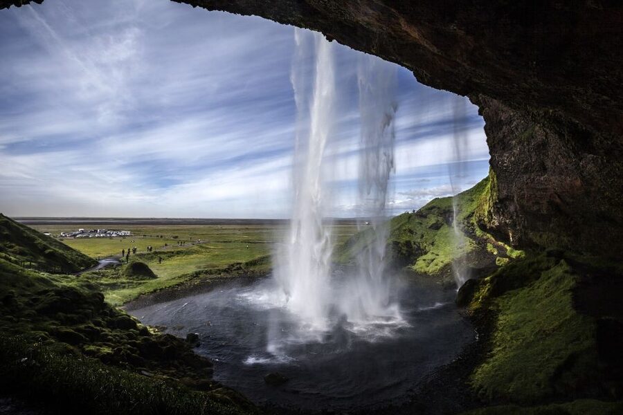 Reykjavik: 3-day South Coast and Golden Circle Experience - Reynisfjara and the black southern shore