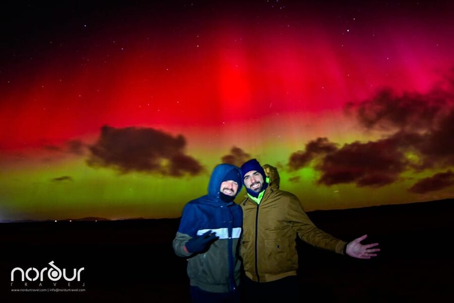 Reykjavík: 4x4 Minibus Northern Lights with Photo and Cocoa - Is $136 a fair price?