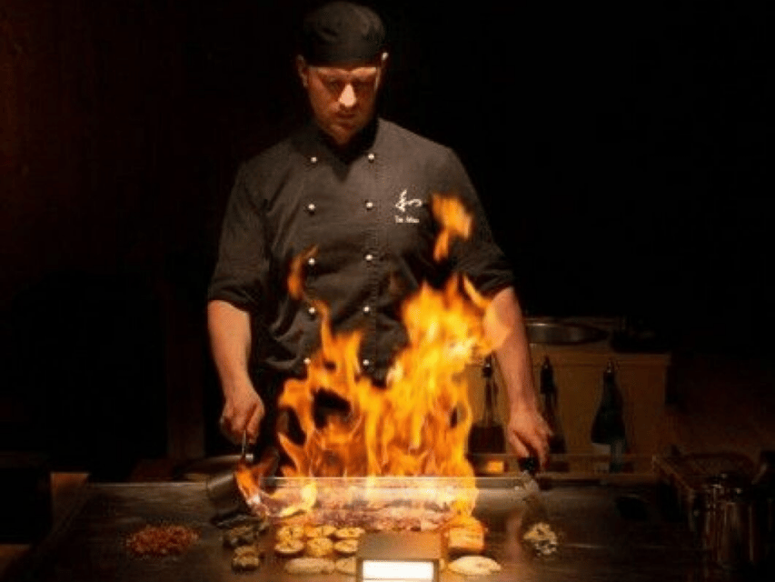Reykjavík: 7-Course Teppanyaki Tasting Menu with Fire Show - A theatrical dinner in central Reykjavík