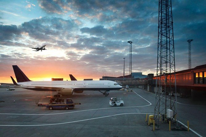Reykjavik area to Keflavik Private Luxury Airport Transfer - Pickup From Your Reykjavik-Area Address