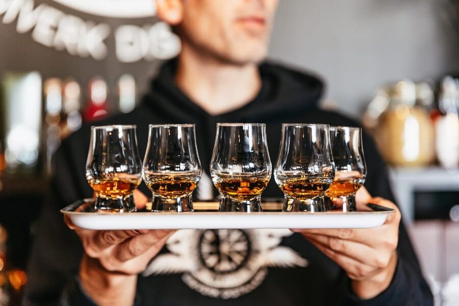 Reykjavik: Eimverk Distillery Guided Tour with Tasting - Returning to the tasting room