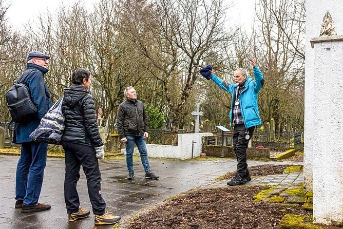 Reykjavik Folklore Walking Tour: Meet the Elves, Trolls & Ghosts of Iceland - Stop three: Hólavallagarður and the Deacon of Dark River