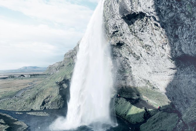 Reykjavik: Glacier Lagoon Boat Ride & South Coast Full Day Tour - The iceberg boat ride, the tour’s highlight