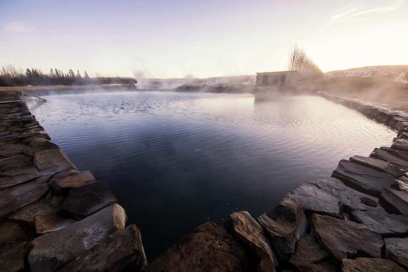 Reykjavík: Glacier Snowmobile and Hot Springs with Pickup - Getting ready for the Langjökull snowmobile ride