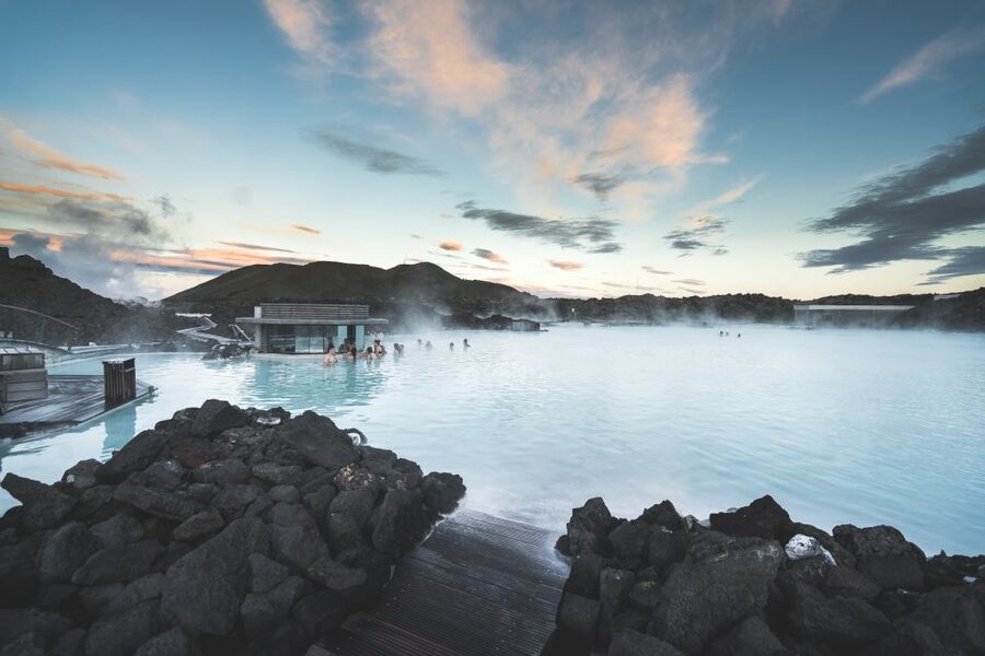 Reykjavík: Golden Circle, Blue Lagoon, and Aurora Tour - The Northern Lights hunt: spectacular when the sky cooperates